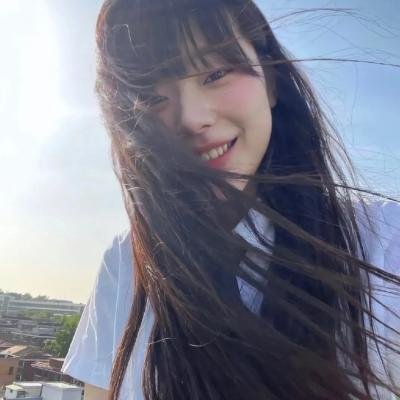 萘娅